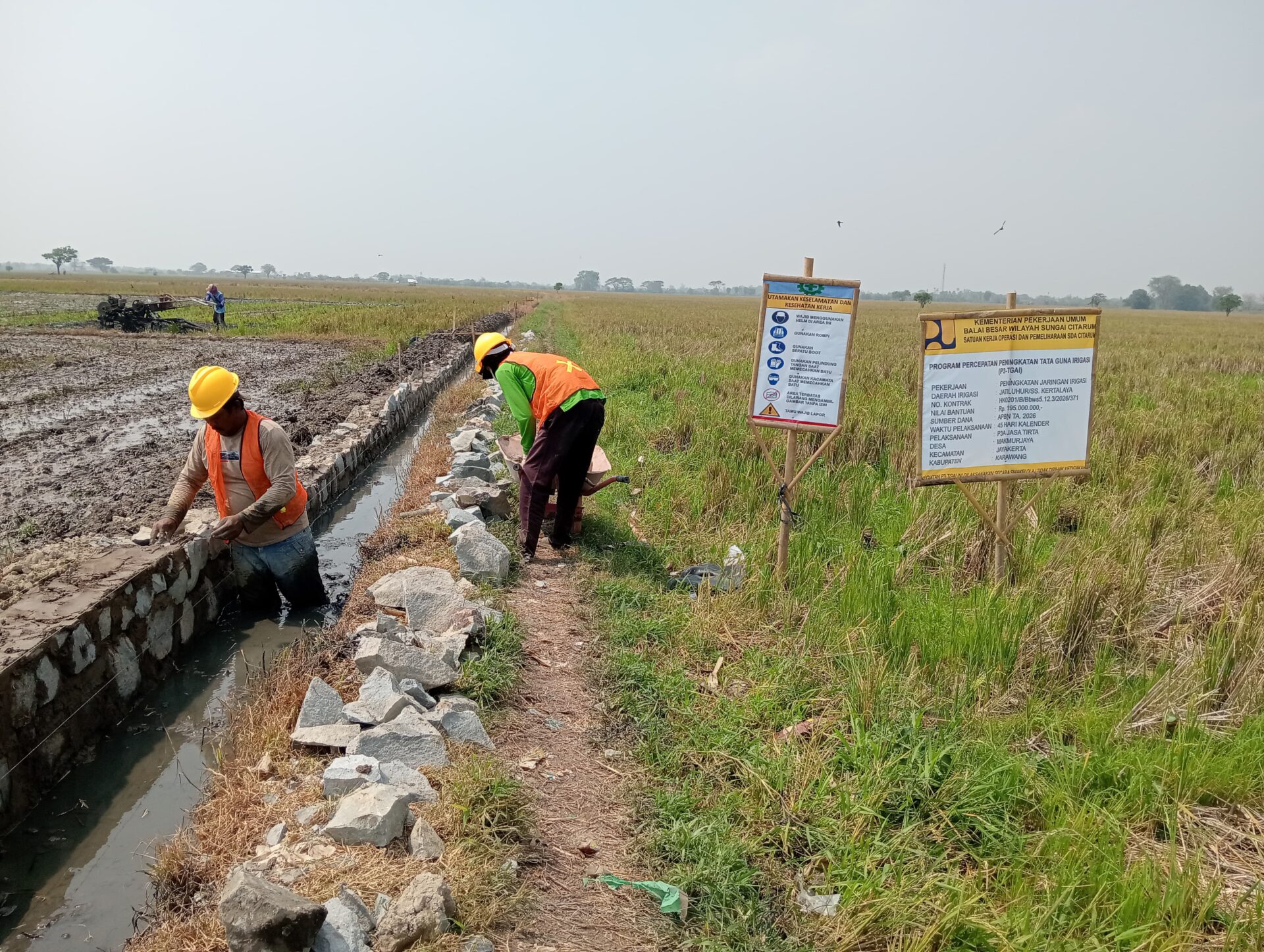 P3A Desa Makmur jaya Realisasikan Pembangunan Turap Irigasi Tersier TA 2026 Untuk Dukung Para Pertanian