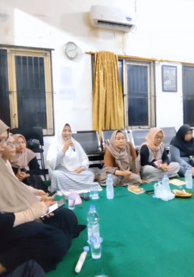 Pemdes Rengasdengklok Selatan Gelar Pengajian Rutinan Kamis Malam Jumat di Balai Desa