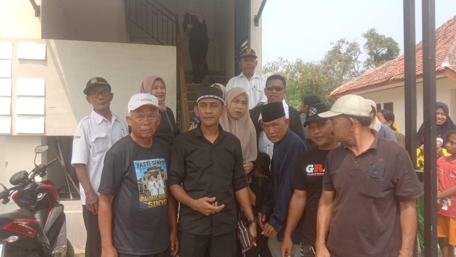 Ribuan Masyarakat Mengawal Nomor Urut 5 di Pilkades Sumberreja